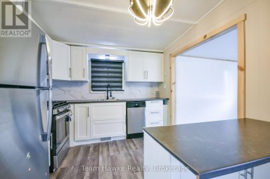 11 RYAN'S ROAD Midland Ontario photo 15