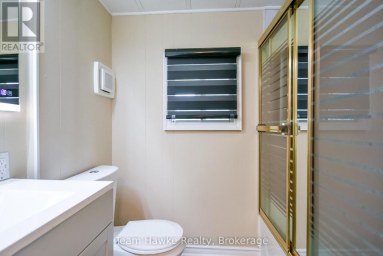11 RYAN'S ROAD Midland Ontario photo 23