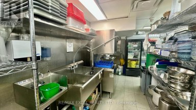 5308 YONGE STREET Toronto (Willowdale West) Ontario photo 11