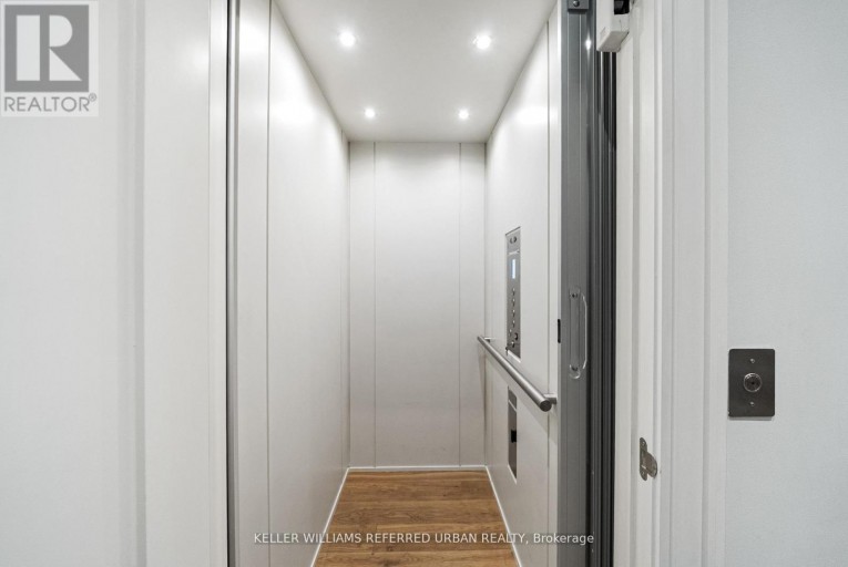 130 B FARNHAM AVENUE, Toronto (Yonge-St. Clair), Ontario, M4V1H4