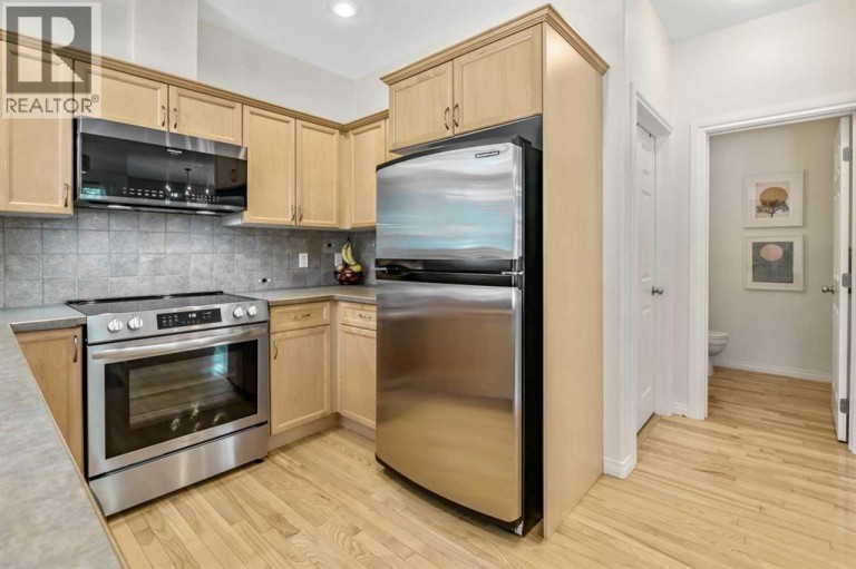 5633 6 Street SW, Calgary, Alberta, T2V0H1