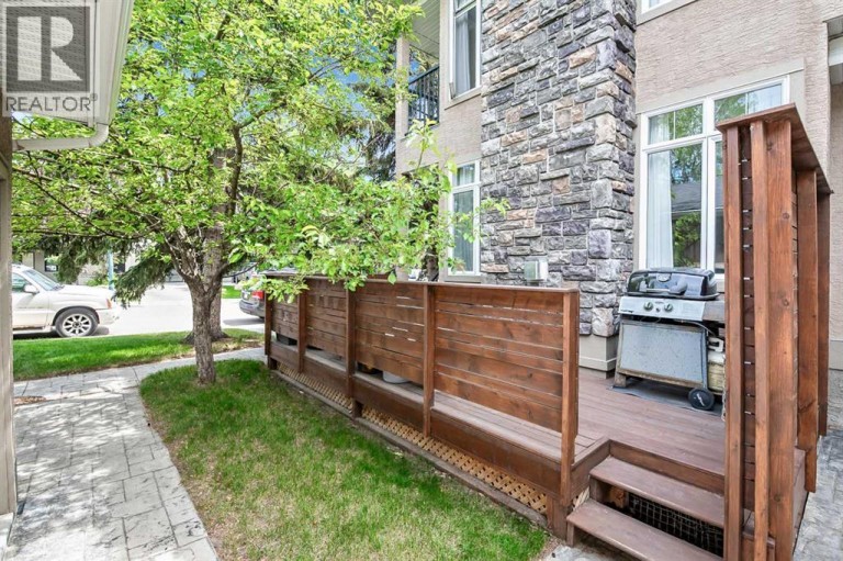 5633 6 Street SW, Calgary, Alberta, T2V0H1