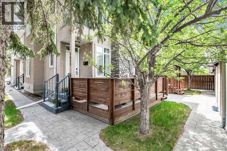 5633 6 Street SW, Calgary, Alberta, T2V0H1