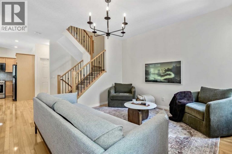 5633 6 Street SW, Calgary, Alberta, T2V0H1