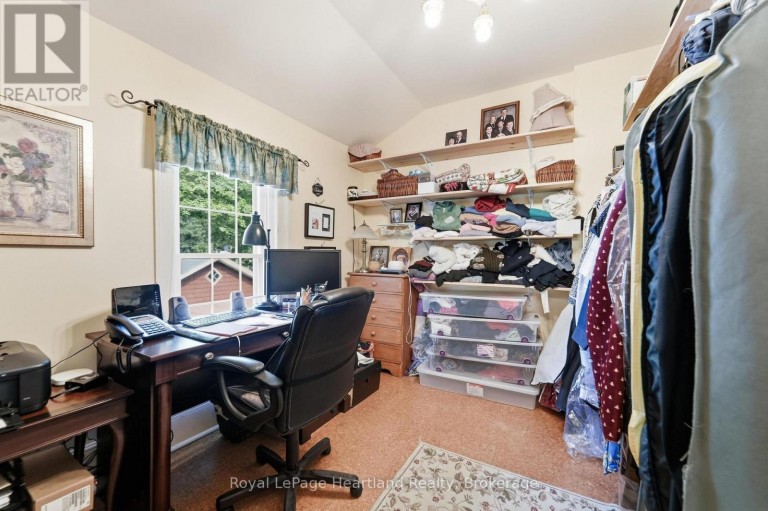 71 KIRK STREET, Central Huron (Clinton), Ontario, N0M1L0