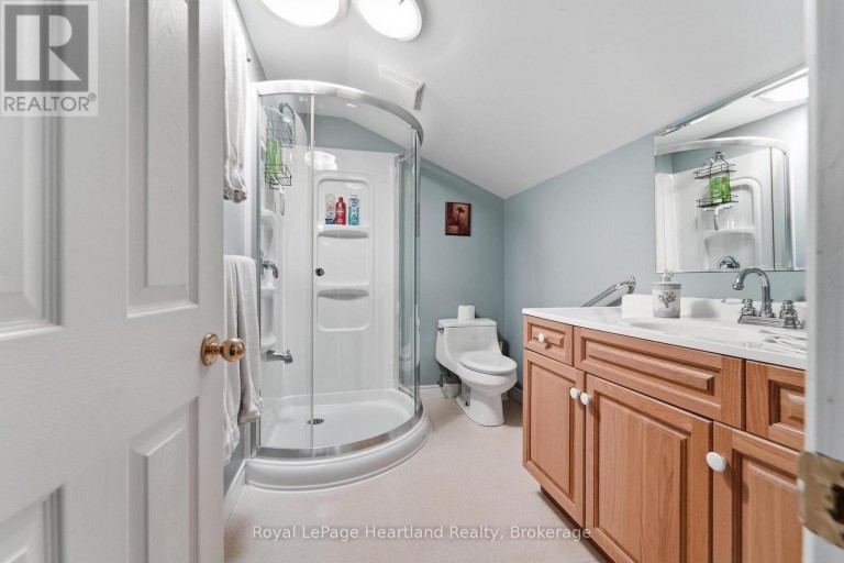 71 KIRK STREET, Central Huron (Clinton), Ontario, N0M1L0