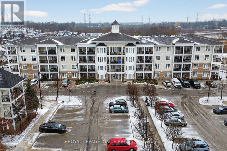 213 - 65 SHIPWAY AVENUE, Clarington (Newcastle), Ontario, L1B0W2