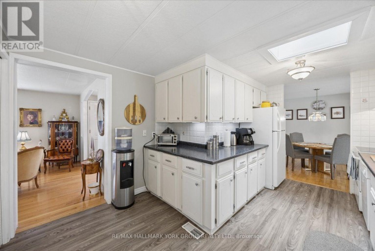 10 KELSEY CRESCENT, Georgina (Sutton & Jackson's Point), Ontario, L0E1R0