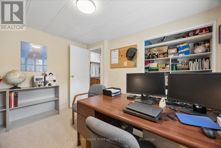 10 KELSEY CRESCENT, Georgina (Sutton & Jackson's Point), Ontario, L0E1R0