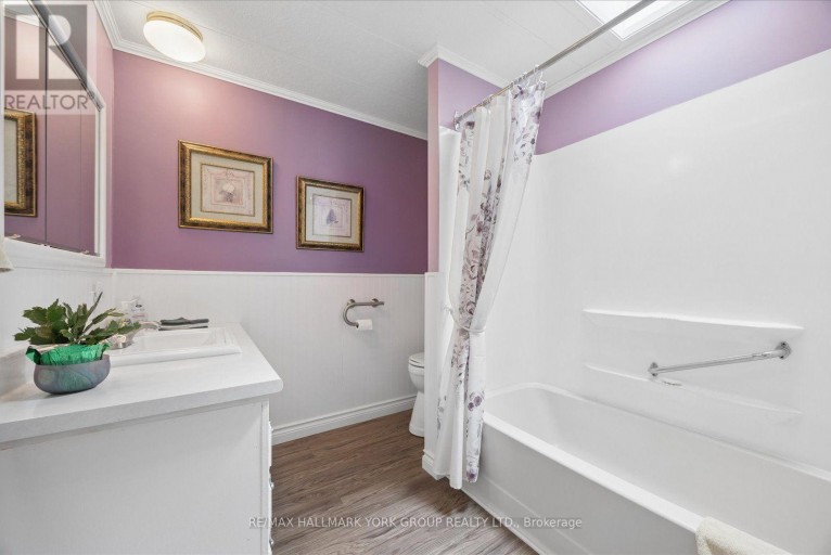 10 KELSEY CRESCENT, Georgina (Sutton & Jackson's Point), Ontario, L0E1R0