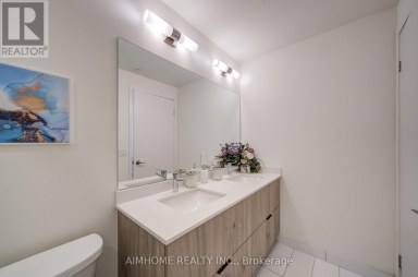 829 - 2 DAVID EYER ROAD E Richmond Hill Ontario photo 17