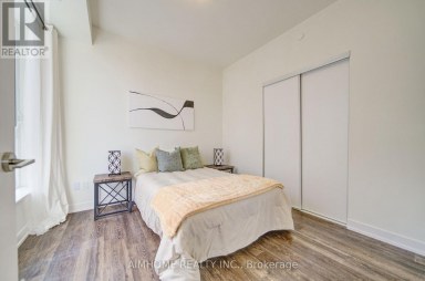 829 - 2 DAVID EYER ROAD E Richmond Hill Ontario photo 9