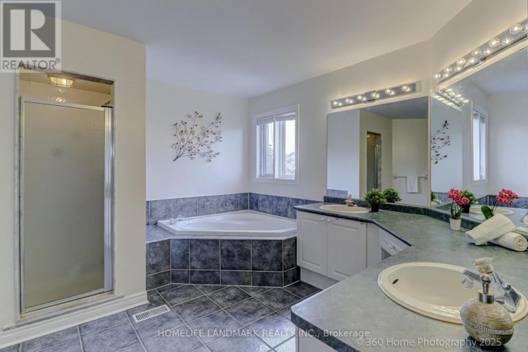 211 FRANK ENDEAN ROAD, Richmond Hill (Rouge Woods), Ontario, L4S2C6