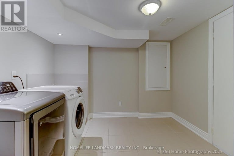 211 FRANK ENDEAN ROAD, Richmond Hill (Rouge Woods), Ontario, L4S2C6