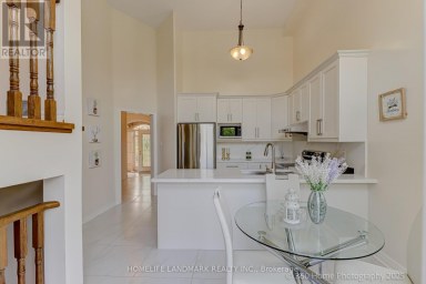 211 FRANK ENDEAN ROAD Richmond Hill (Rouge Woods) Ontario photo 9