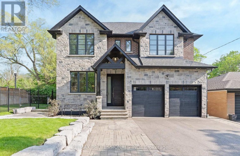 146 THOMPSON AVENUE, Toronto (Stonegate-Queensway), Ontario, M8Z3V2
