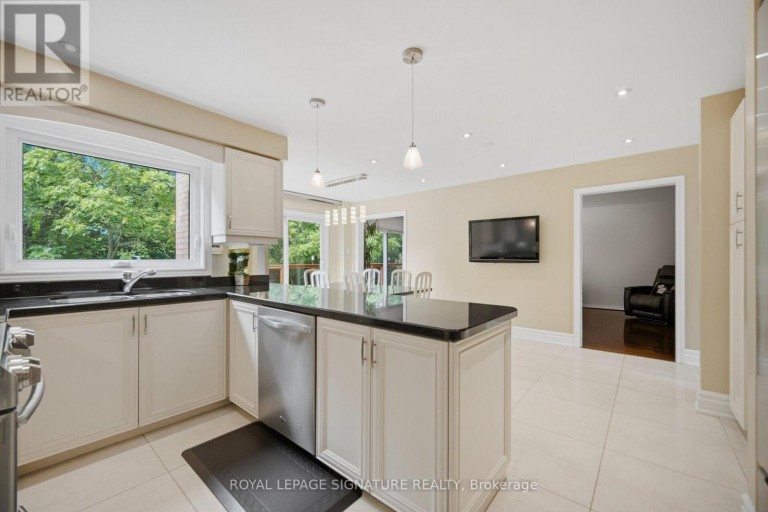 4594 BADMINTON DRIVE, Mississauga (Central Erin Mills), Ontario, L5M3H6