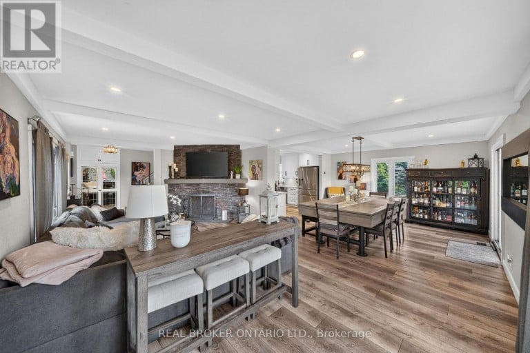413 INDIAN ROAD, Burlington (LaSalle), Ontario, L7T3T4