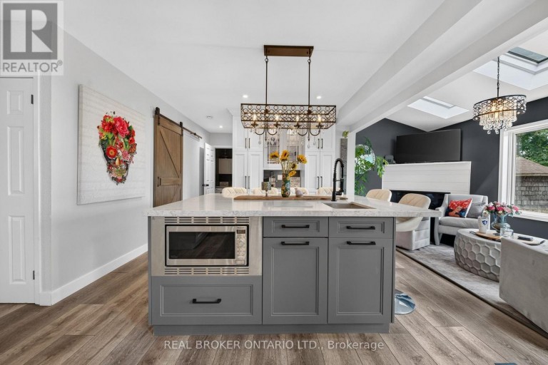 413 INDIAN ROAD, Burlington (LaSalle), Ontario, L7T3T4