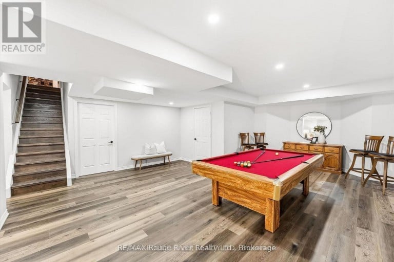 30 HANOVER COURT, Whitby (Lynde Creek), Ontario, L1N7J2