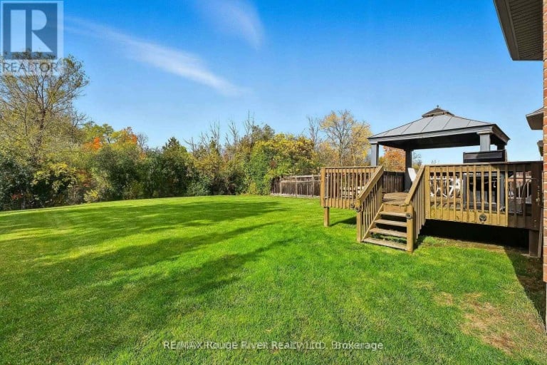 30 HANOVER COURT, Whitby (Lynde Creek), Ontario, L1N7J2