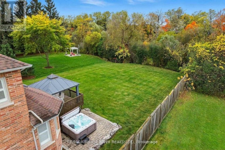 30 HANOVER COURT, Whitby (Lynde Creek), Ontario, L1N7J2
