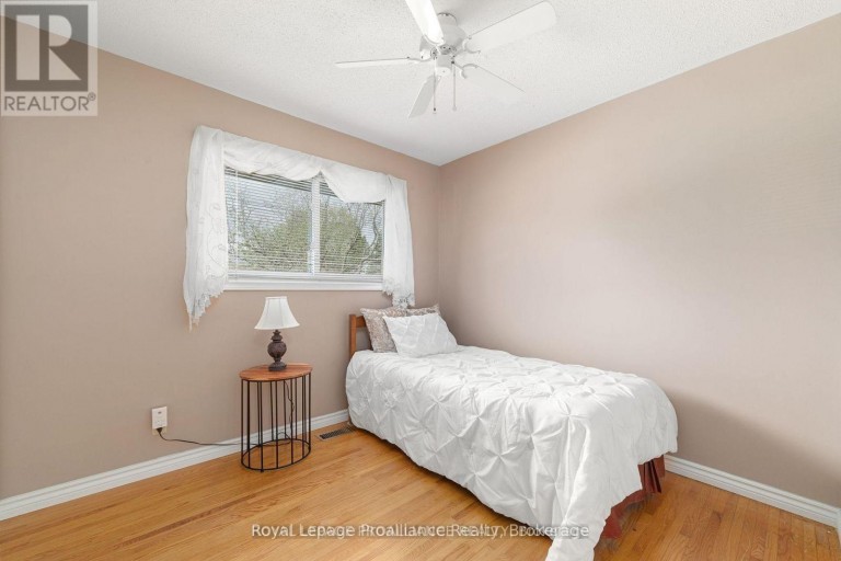 25 KELLER DRIVE, Belleville (Belleville Ward), Ontario, K8P4B3