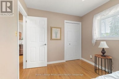 25 KELLER DRIVE Belleville (Belleville Ward) Ontario photo 17