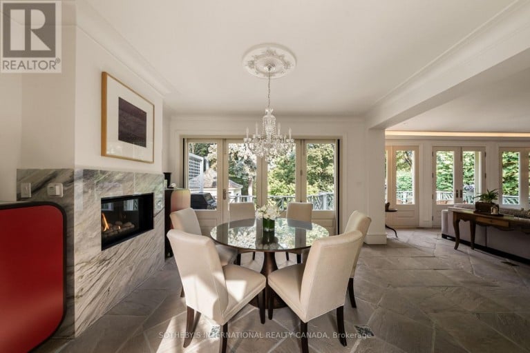 12 FOREST GLEN CRESCENT, Toronto (Bridle Path-Sunnybrook-York Mills), Ontario, M4N2E8