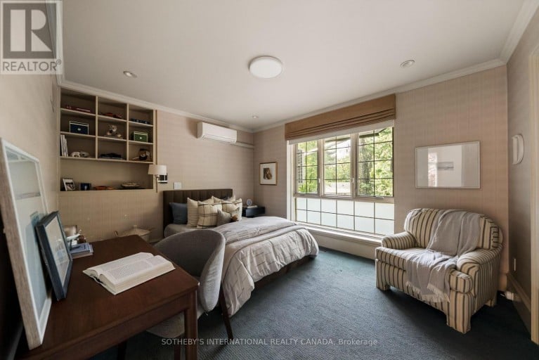 12 FOREST GLEN CRESCENT, Toronto (Bridle Path-Sunnybrook-York Mills), Ontario, M4N2E8