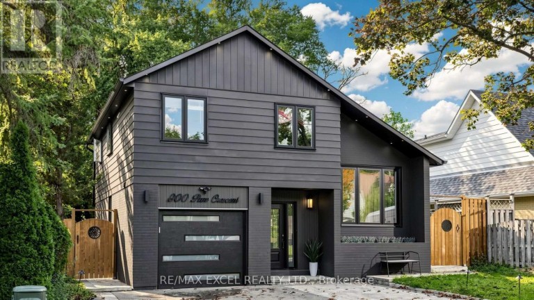 800 PAM CRESCENT, Newmarket (Huron Heights-Leslie Valley), Ontario, L3Y5B6
