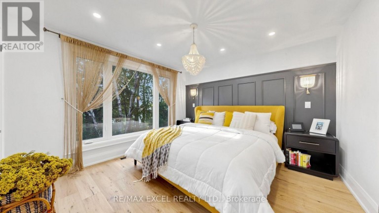 800 PAM CRESCENT, Newmarket (Huron Heights-Leslie Valley), Ontario, L3Y5B6