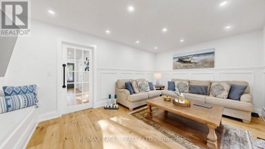 800 PAM CRESCENT Newmarket (Huron Heights-Leslie Valley) Ontario photo 7