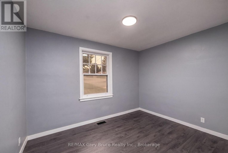 701 5TH STREET E, Owen Sound, Ontario, N4K1E4