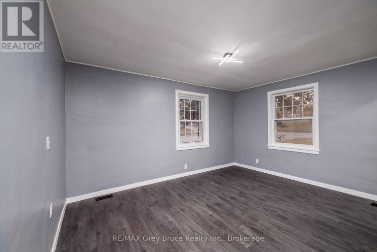 701 5TH STREET E, Owen Sound, Ontario, N4K1E4