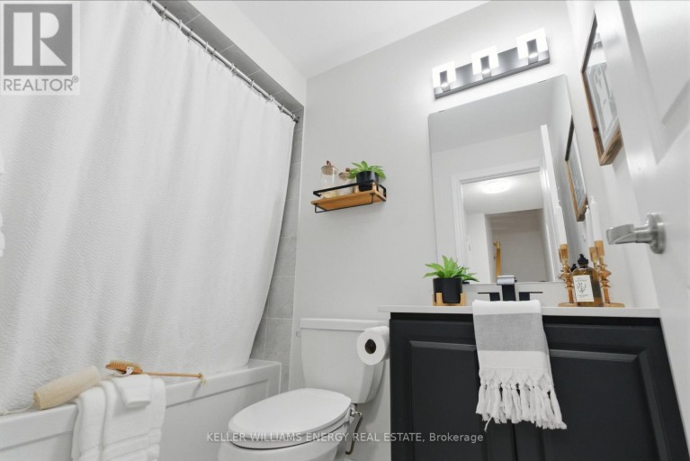 7 - 475 BERESFORD PATH, Oshawa (Central), Ontario, L1H0B2