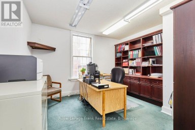 215 SIMCOE STREET N Oshawa (O'Neill) Ontario photo 10