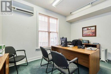 215 SIMCOE STREET N Oshawa (O'Neill) Ontario photo 11