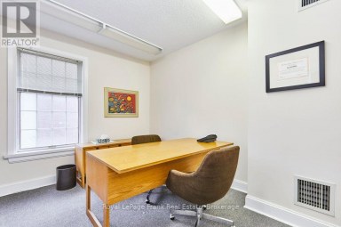 215 SIMCOE STREET N Oshawa (O'Neill) Ontario photo 17