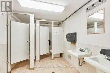 215 SIMCOE STREET N Oshawa (O'Neill) Ontario photo 28