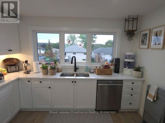 33 HUFFMAN ROAD, Quinte West (Frankford Ward), Ontario, K0K2C0