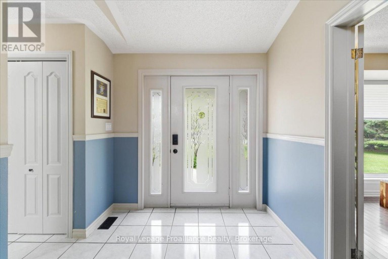 12 EXPERIMENTAL FARM ROAD, Quinte West (Murray Ward), Ontario, K8V5P7