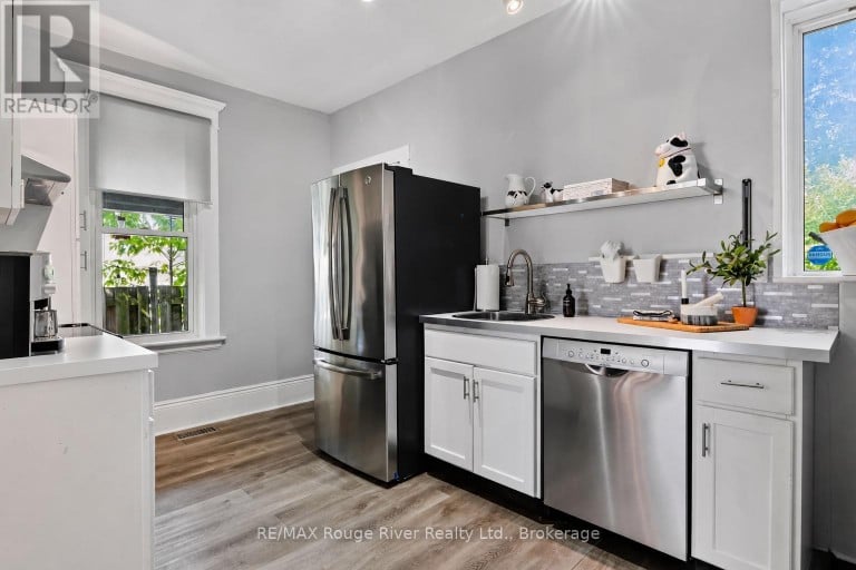 278 DALHOUSIE STREET, Peterborough (Town Ward 3), Ontario, K9J2M4