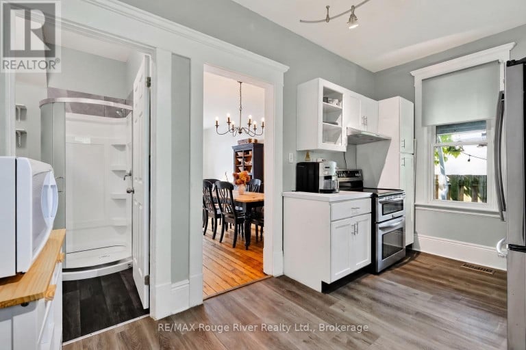 278 DALHOUSIE STREET, Peterborough (Town Ward 3), Ontario, K9J2M4