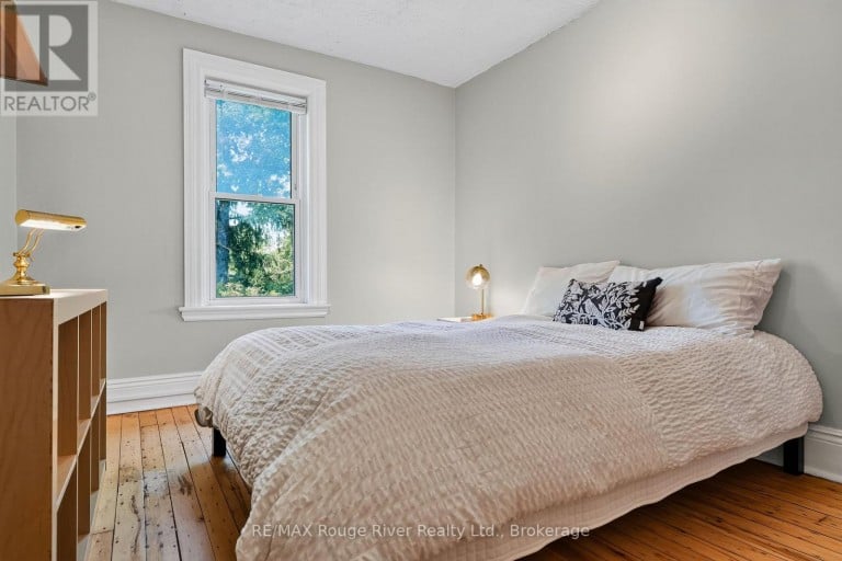 278 DALHOUSIE STREET, Peterborough (Town Ward 3), Ontario, K9J2M4