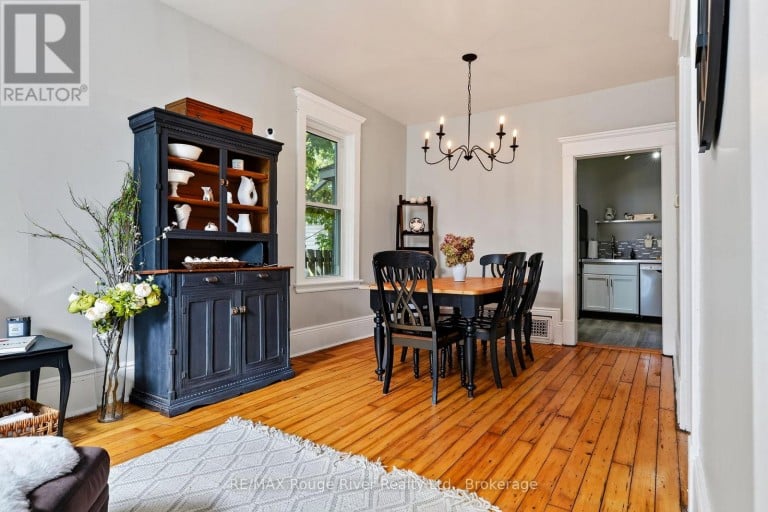 278 DALHOUSIE STREET, Peterborough (Town Ward 3), Ontario, K9J2M4