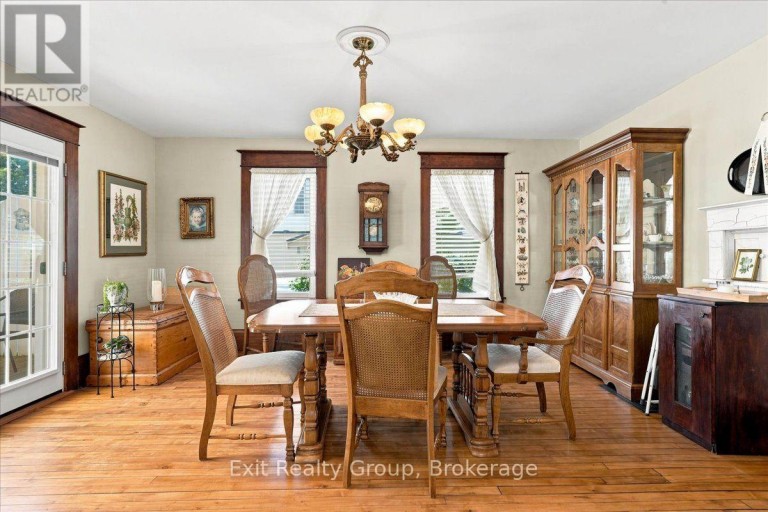 28 LORNE AVENUE, Quinte West (Trenton Ward), Ontario, K8V5B3