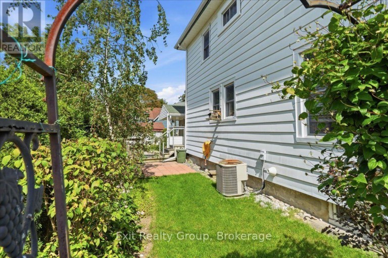 28 LORNE AVENUE, Quinte West (Trenton Ward), Ontario, K8V5B3