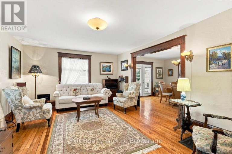 28 LORNE AVENUE, Quinte West (Trenton Ward), Ontario, K8V5B3