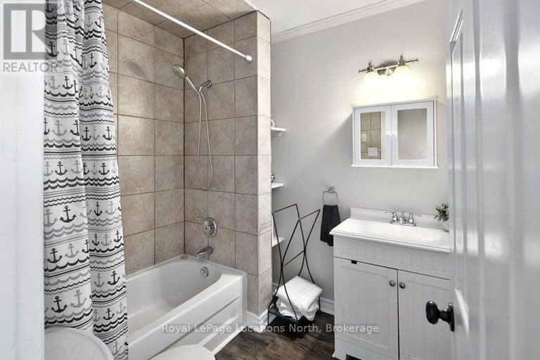 321 SECOND STREET, Collingwood, Ontario, L9Y1G7